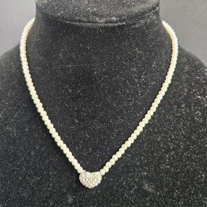 Rhinestone heart pendant necklace with pearlish strand - 8"
